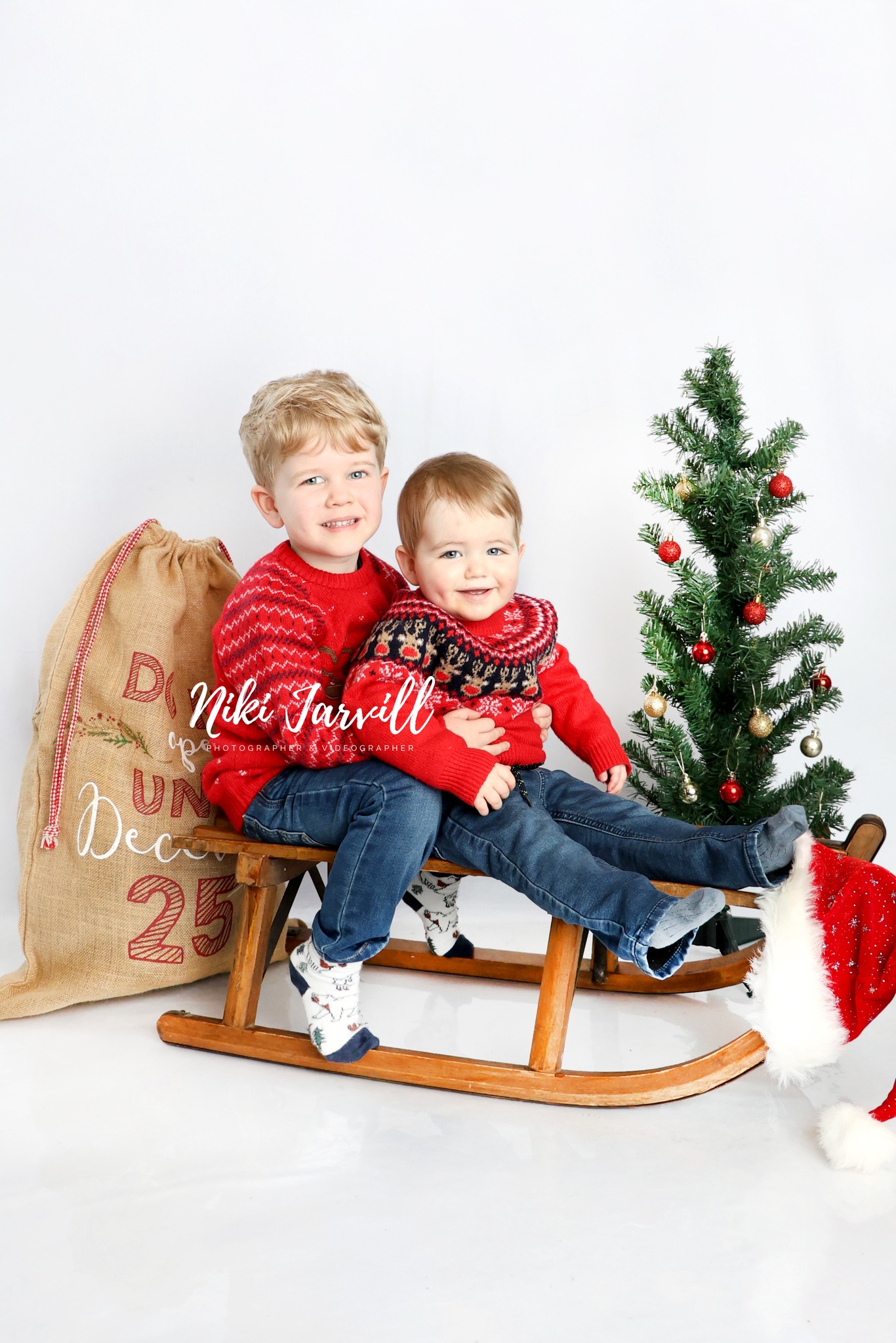 589816787_1935577390496589_7802598115052138715_n